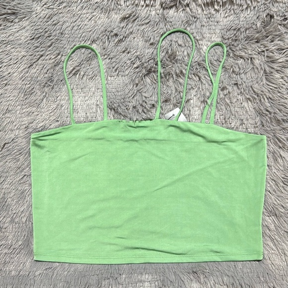 Express Body Contour Compression Square Neck Strappy Cropped Cami - Picture 3 of 5